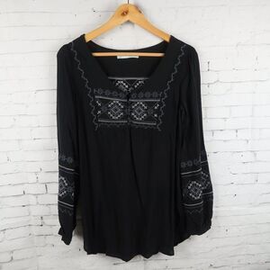 MAURICES BLACK LONG SLEEVE ROUND NECK EMBROIDERED TUNIC TOP SIZE SMALL